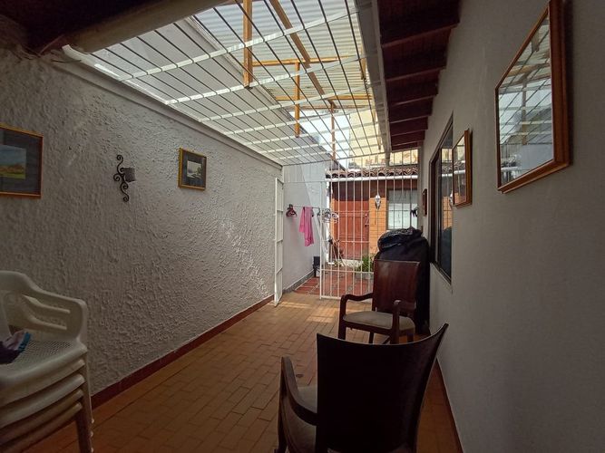 Casa de 5 alcobas en venta en La America, Medellín, 420 m² · foto 19 de 19