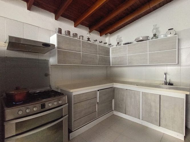 Casa de 5 alcobas en venta en La America, Medellín, 420 m² · foto 3 de 19
