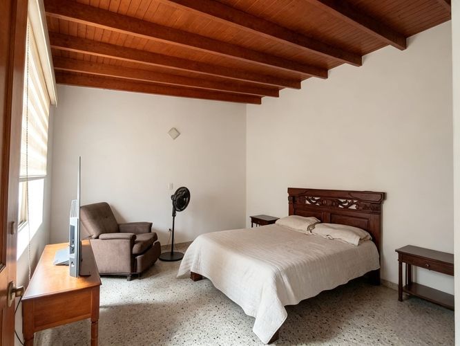 Casa de 5 alcobas en venta en La America, Medellín, 420 m² · foto 12 de 19