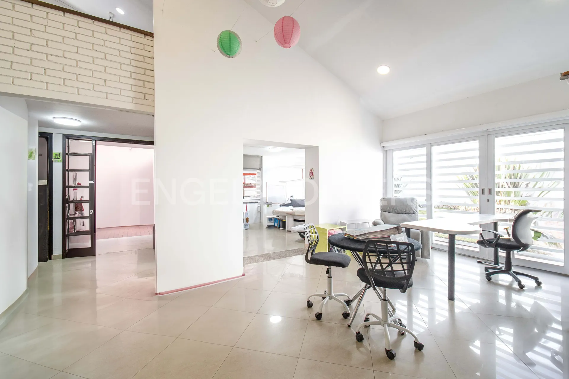 Casa en venta en Niza, Bogotá · foto 2 de 18
