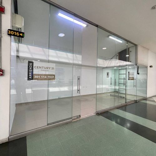 Local en arriendo en La Candelaria, Medellín, 21 m² · foto 18 de 24