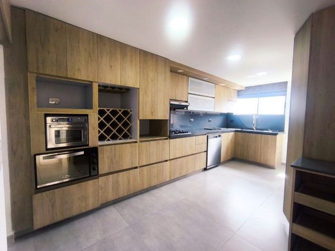 Apartamento de 4 alcobas en arriendo en Otraparte, Envigado, 190 m² · foto 3 de 22