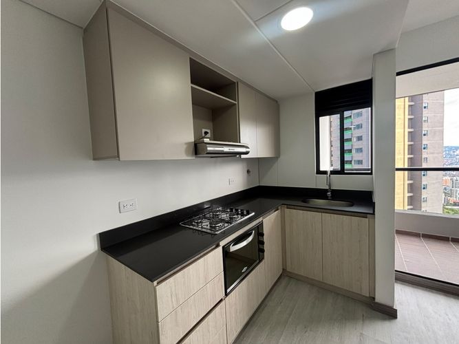 Apartamento de 2 alcobas en venta en Las Palmas, Medellín, 67 m² · foto 3 de 10
