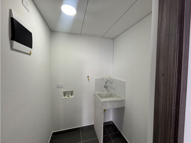 Apartamento de 2 alcobas en venta en Las Palmas, Medellín, 67 m² · foto 5 de 10
