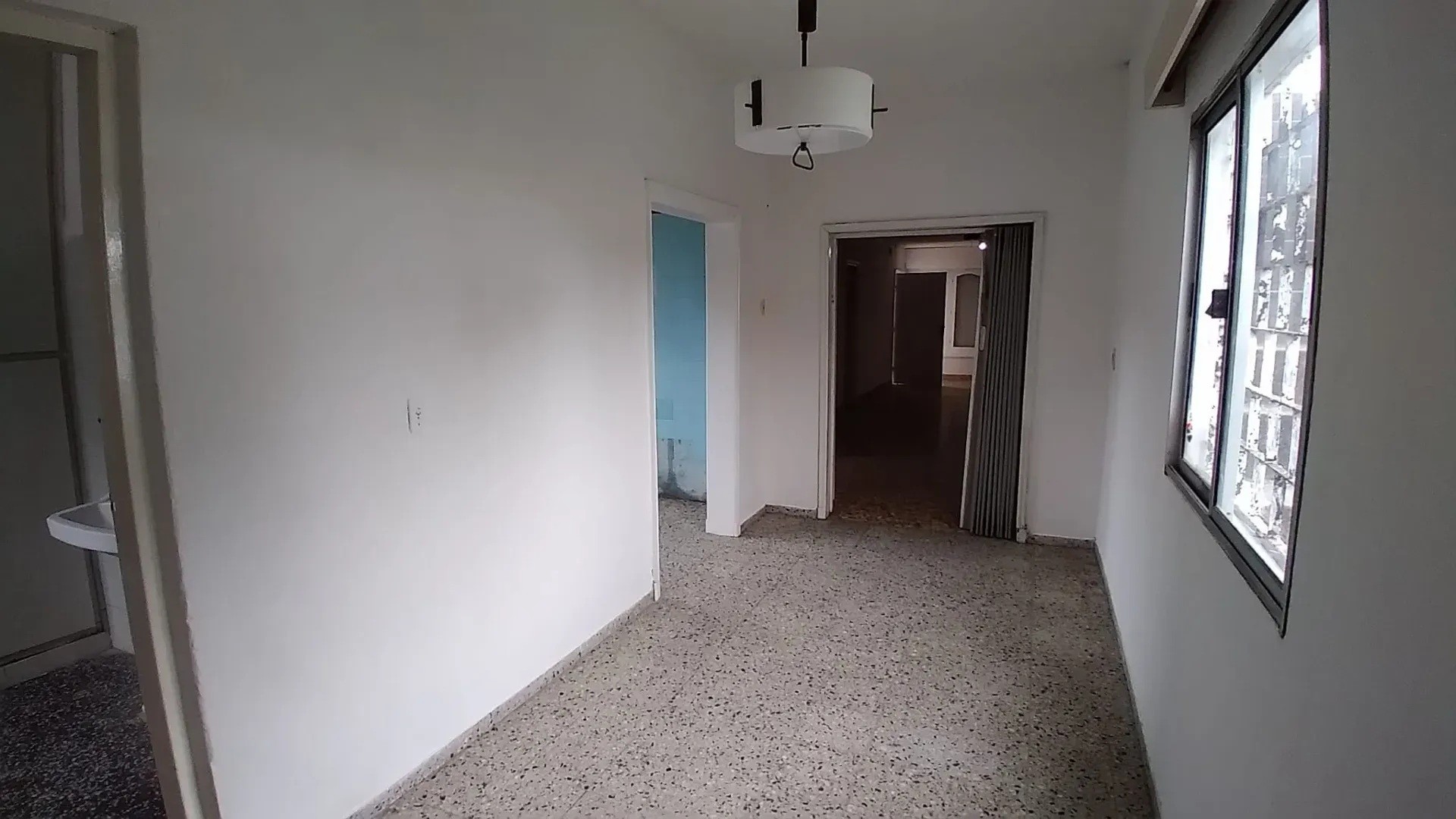 ALQUILER EN SAYAGO, CASA DE 3 DORMITORIOS, PLANTA BAJA AL FRENTE, JARDIN, COCHERA, REJAS · Foto 10