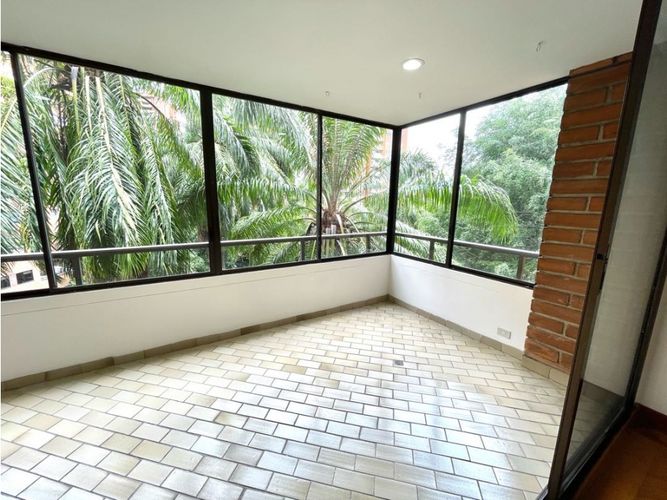 Apartamento de 4 alcobas en venta en La Florida, Medellín, 260 m² · foto 9 de 24