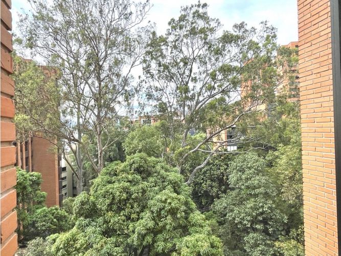 Apartamento de 4 alcobas en venta en La Florida, Medellín, 260 m² · foto 15 de 24