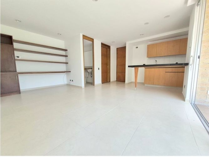 Apartaestudio en venta en El Tesoro, Medellín, 56 m² · foto 8 de 13