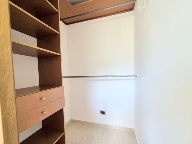 Apartaestudio en venta en El Tesoro, Medellín, 56 m² · foto 9 de 13