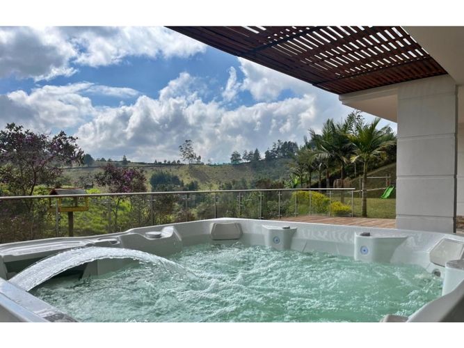 Casa de 4 alcobas en venta en San Luis, Rionegro, 360 m² · foto 6 de 10