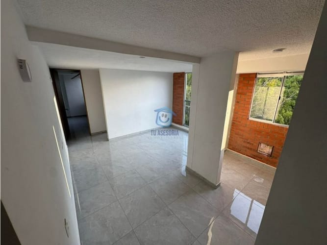 Apartamento de 2 alcobas en venta en Barajas, Pereira, 47 m² · foto 2 de 12