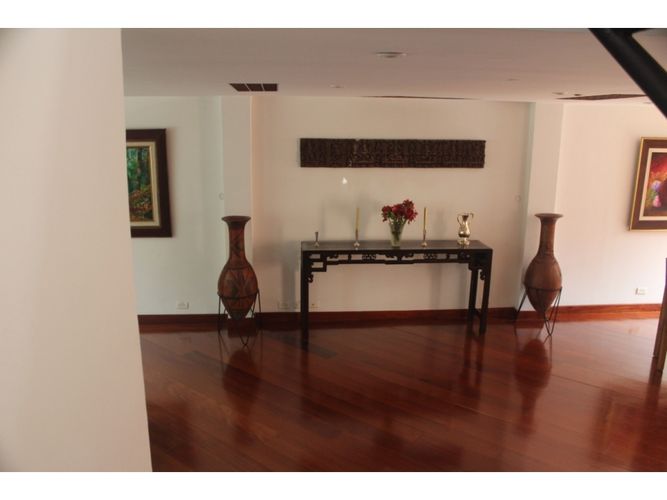 Casa en venta en Santa Barbara Central, Bogotá · foto 4 de 23