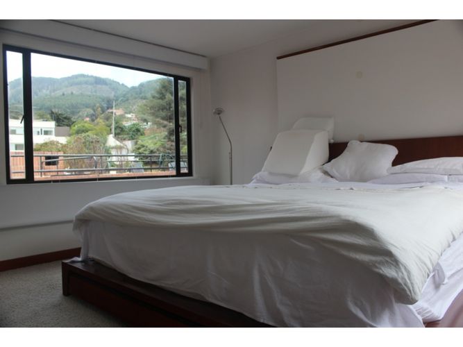 Casa en venta en Santa Barbara Central, Bogotá · foto 10 de 23