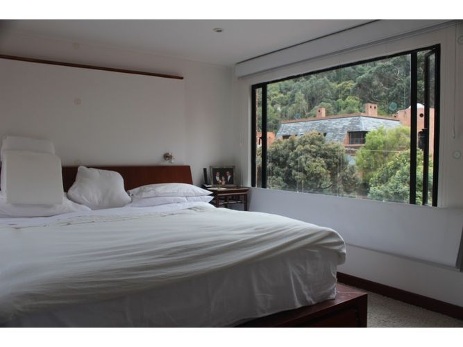 Casa en venta en Santa Barbara Central, Bogotá · foto 12 de 23