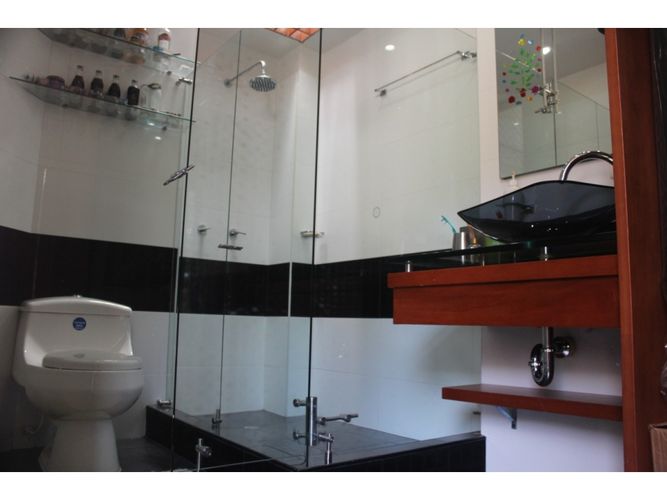 Casa en venta en Santa Barbara Central, Bogotá · foto 19 de 23