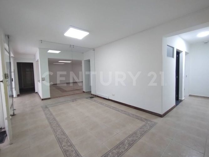 Apartamento de 5 alcobas en venta en La Magdalena, Bogotá, 200 m² · foto 6 de 24