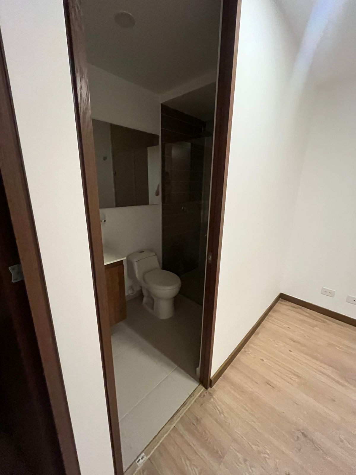 Apartamento en arriendo en Loma De Los Gonzalez, Medellín · foto 6 de 15