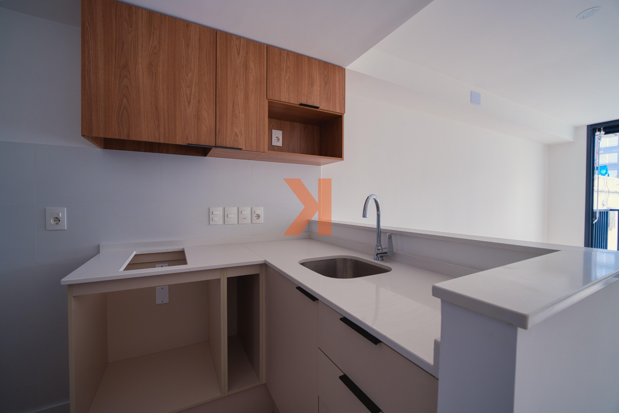 Alquiler De Apartamento De 1 Dormitorio Con Balcón En Cordón Sur