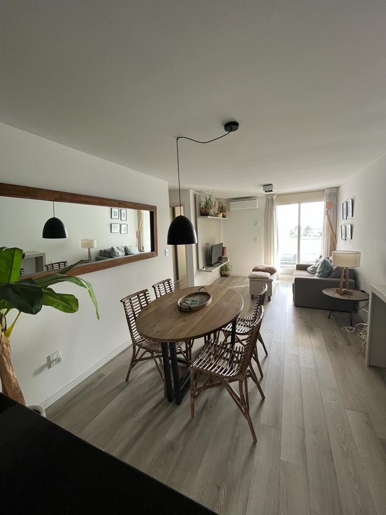 PUNTA CARRETAS ALQUILO APARTAMENTO EQUIPADO 1 DORMITORIO CON GARAGE