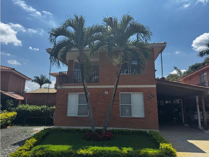 Casa de 5 alcobas en venta en El Castillo, Jamundí, 340 m² · foto 2 de 24