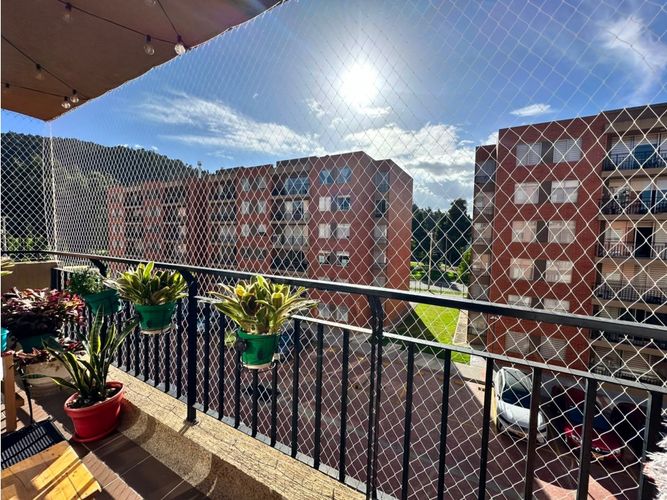 Apartamento de 3 alcobas en venta en La Estancia, Madrid, 63 m² · foto 5 de 24