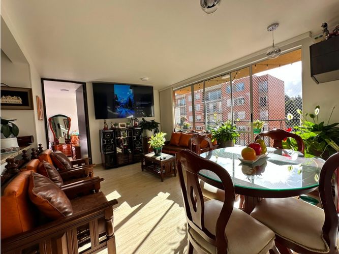 Apartamento de 3 alcobas en venta en La Estancia, Madrid, 63 m² · foto 7 de 24