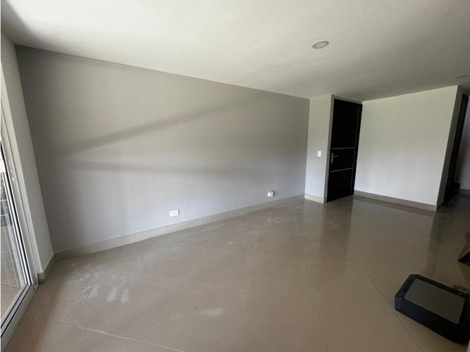 Casa de 5 alcobas en venta en El Castillo, Jamundí, 340 m² · foto 12 de 24