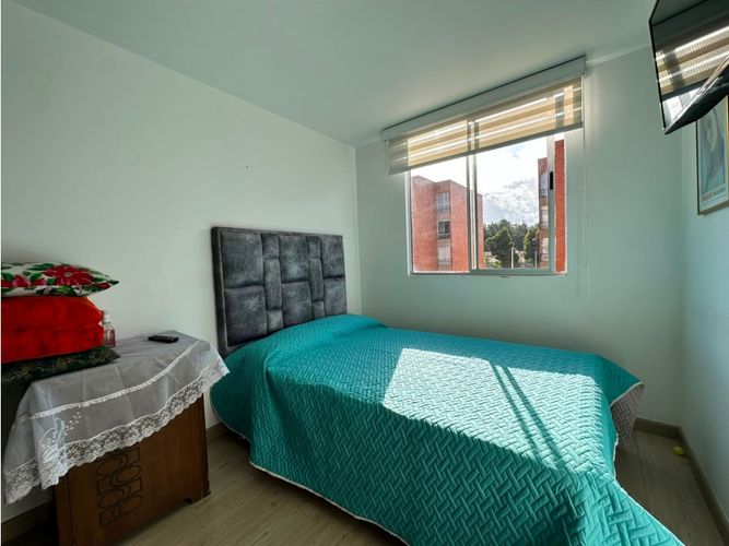 Apartamento de 3 alcobas en venta en La Estancia, Madrid, 63 m² · foto 15 de 24