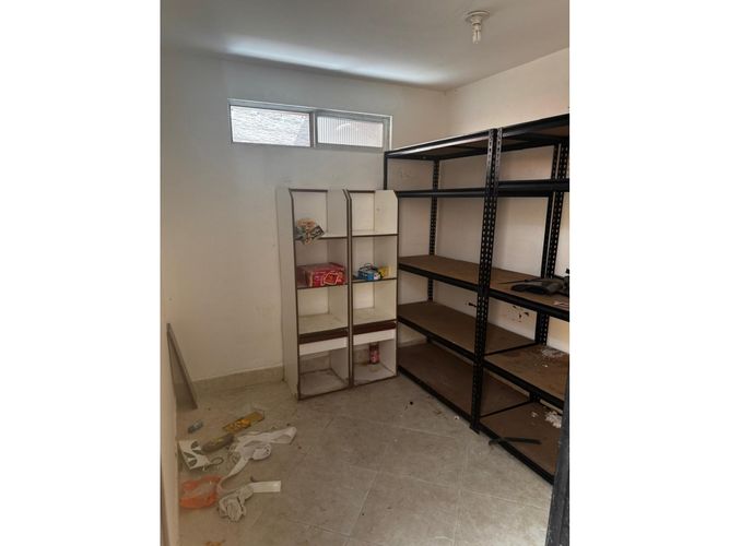 Casa de 5 alcobas en venta en El Castillo, Jamundí, 340 m² · foto 19 de 24
