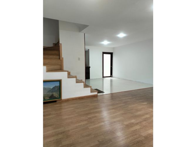 Casa de 3 alcobas en venta en Pueblo Viejo, Cota, 225 m² · foto 9 de 24