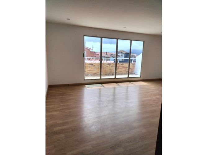Casa de 3 alcobas en venta en Pueblo Viejo, Cota, 225 m² · foto 13 de 24