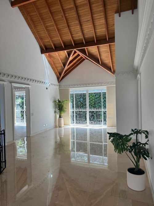 Casa de 5 alcobas en venta en San Lucas, Medellín, 500 m² · foto 6 de 24