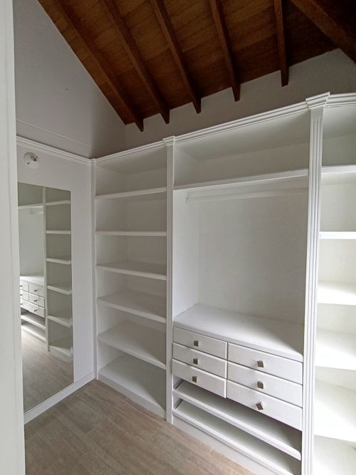 Casa de 5 alcobas en venta en San Lucas, Medellín, 500 m² · foto 16 de 24