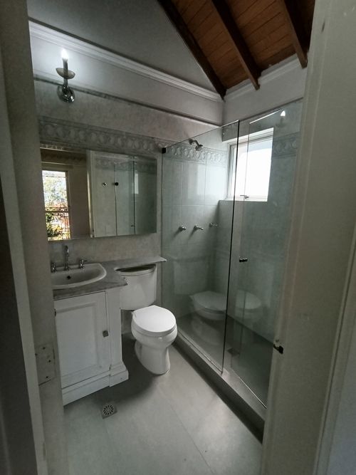 Casa de 5 alcobas en venta en San Lucas, Medellín, 500 m² · foto 21 de 24
