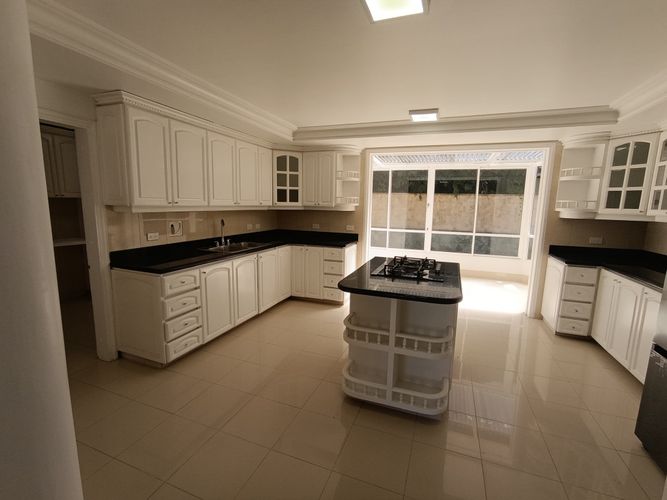 Casa de 5 alcobas en venta en San Lucas, Medellín, 500 m² · foto 23 de 24