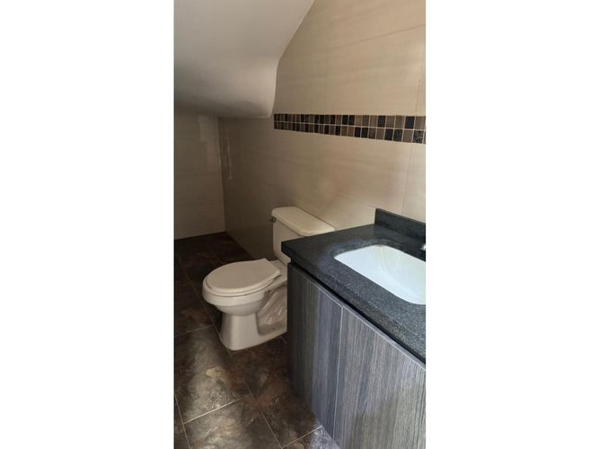 Bodega en arriendo en Cartagenita, Mosquera, 1750 m² · foto 8 de 13