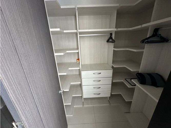 Apartamento de 4 alcobas en venta en Buenavista, Barranquilla, 300 m² · foto 9 de 18