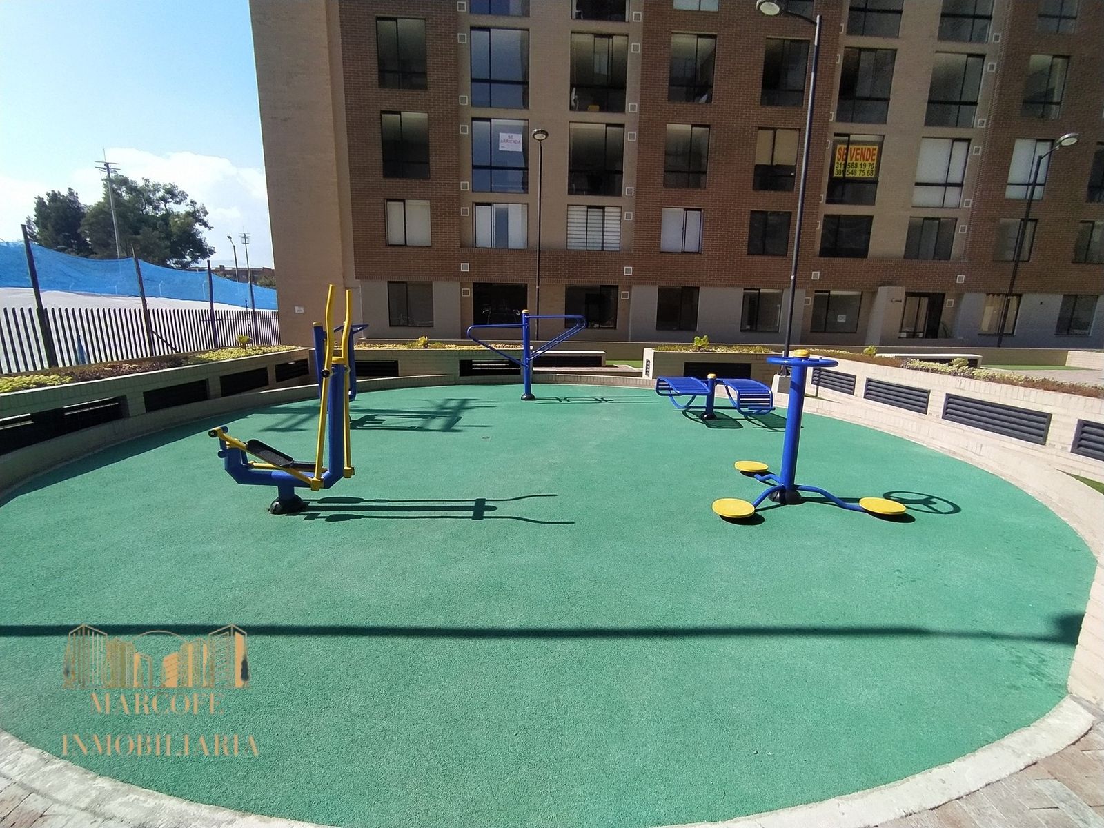 Apartamento en Venta en Centro Comercial Mazuren, Bogotá