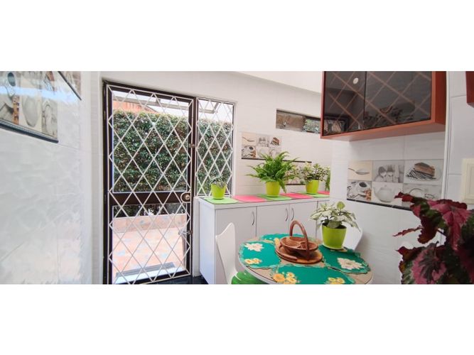 Casa de 4 alcobas en venta en Cota, 200 m² · foto 7 de 24