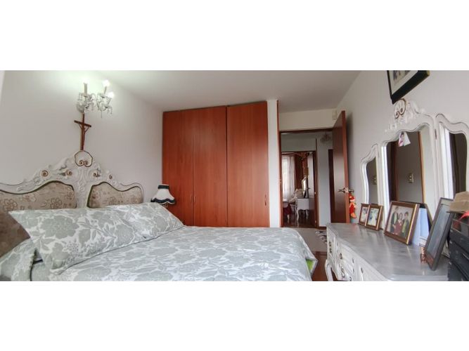 Casa de 4 alcobas en venta en Cota, 200 m² · foto 23 de 24