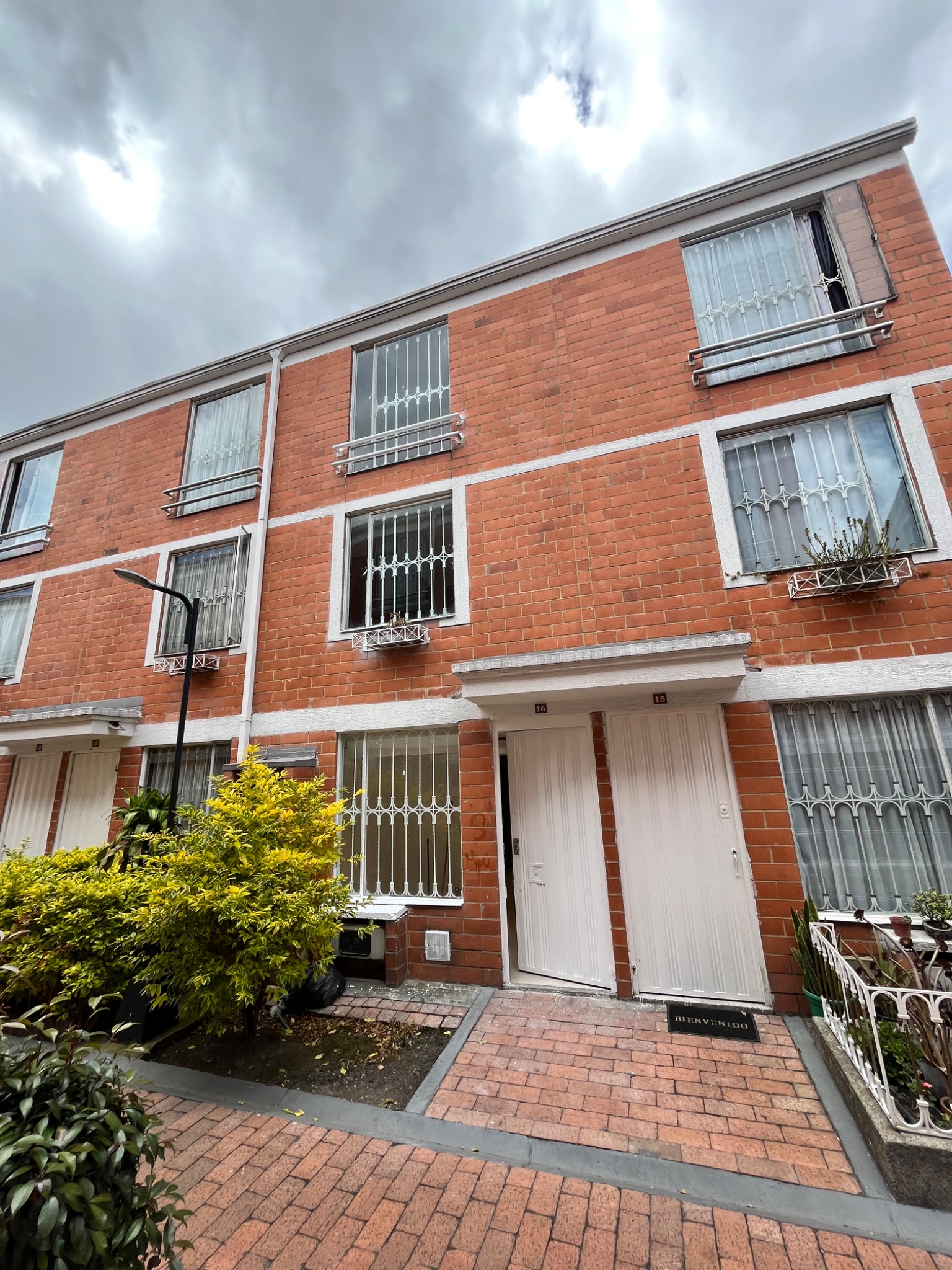 Casa en venta en Tintala, Bogotá · foto 2 de 24