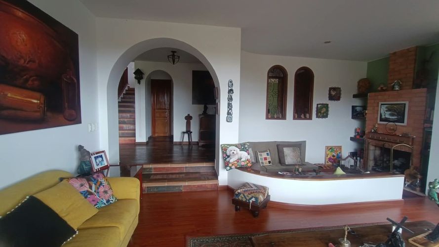 Casa de 6 alcobas en venta en La Balsa, Chía, 450 m² · foto 3 de 17