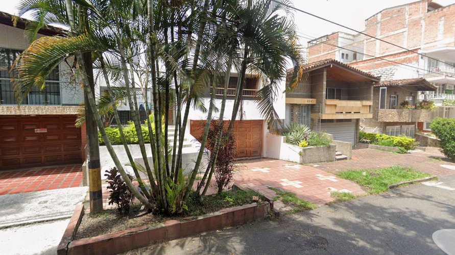 Casa de 5 alcobas en venta en El Velódromo, Medellín, 336 m² · foto 3 de 23