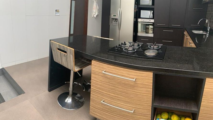 Casa de 5 alcobas en venta en El Velódromo, Medellín, 336 m² · foto 14 de 23