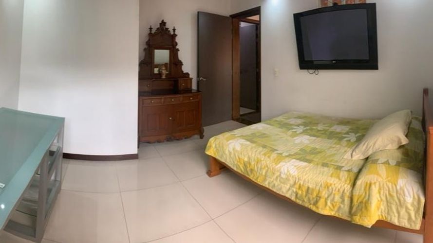 Casa de 5 alcobas en venta en El Velódromo, Medellín, 336 m² · foto 21 de 23