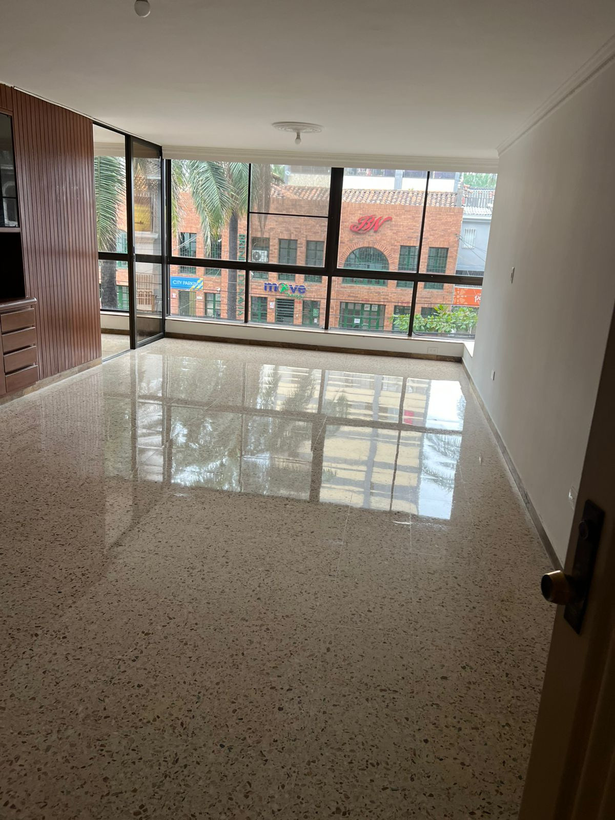 Apartamento en venta en Versalles, Cali · foto 3 de 13