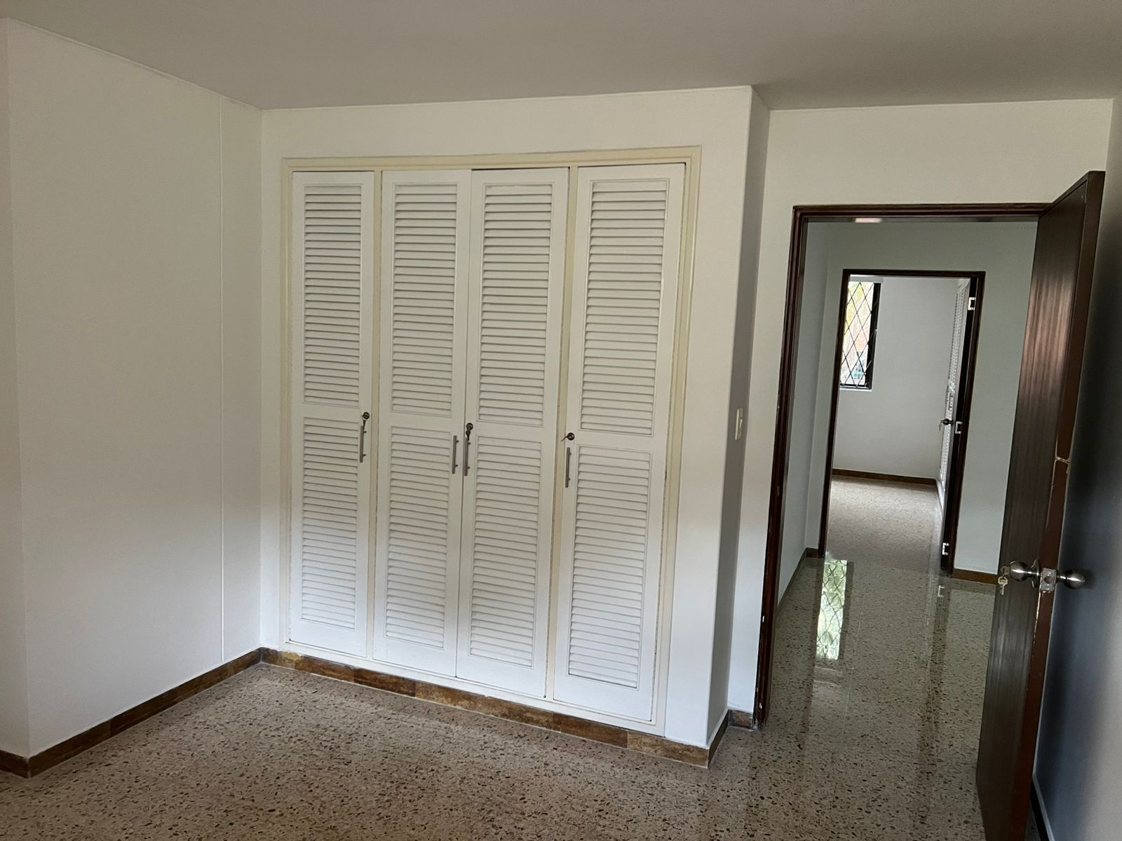 Apartamento en venta en Versalles, Cali · foto 6 de 13