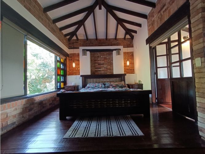 Casa de 3 alcobas en venta en Camino Verde, Envigado, 235 m² · foto 13 de 24