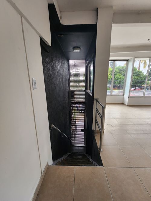 Local en arriendo en La Hacienda, Cali, 98 m² · foto 4 de 10