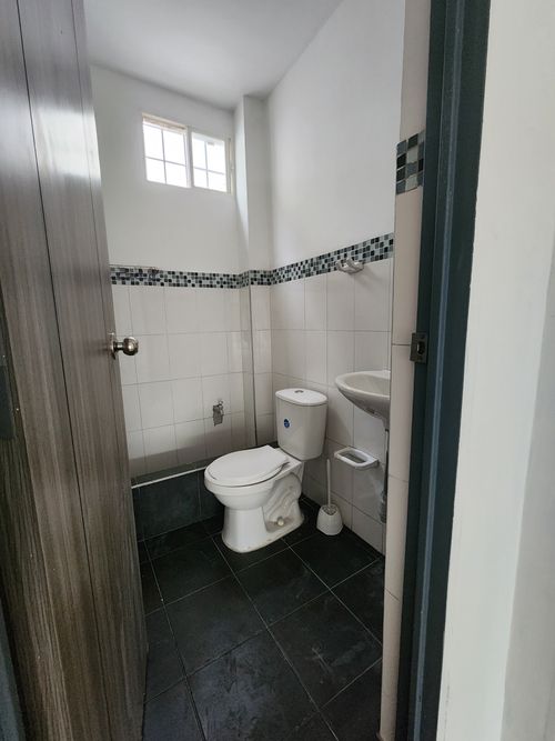 Local en arriendo en La Hacienda, Cali, 98 m² · foto 8 de 10